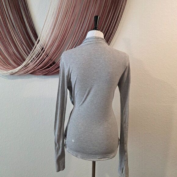 Lululemon Wrap Blouse Sz 8 - Picture 2 of 5